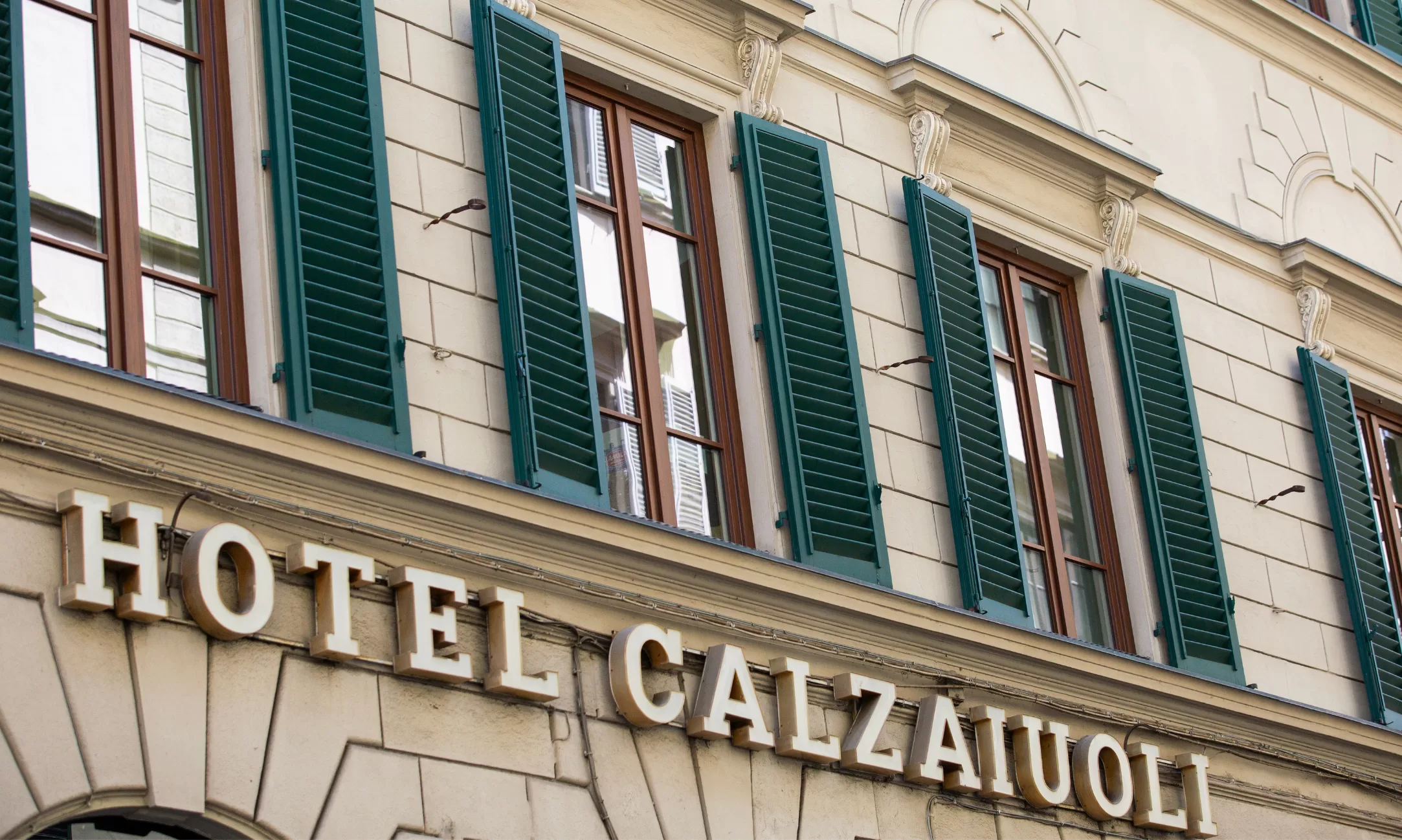 hotel calzaiuoli pag 77